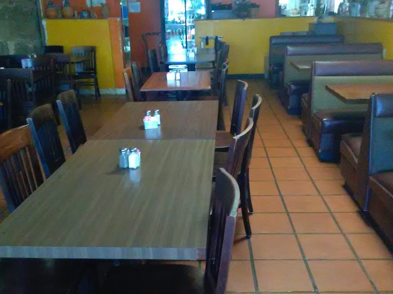 Dos Panchas - Mexican Restaurant interior